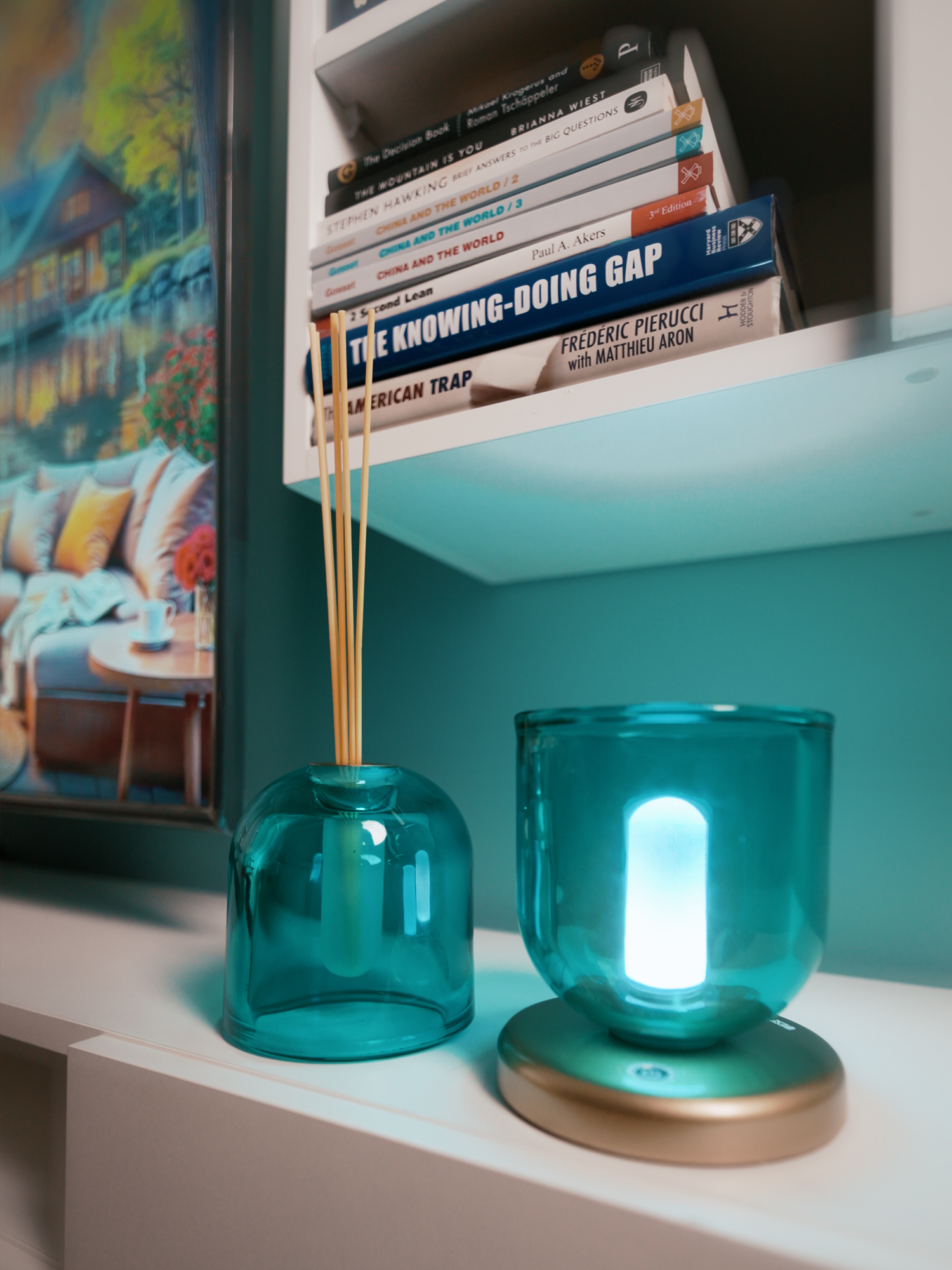Cartouche table lamp