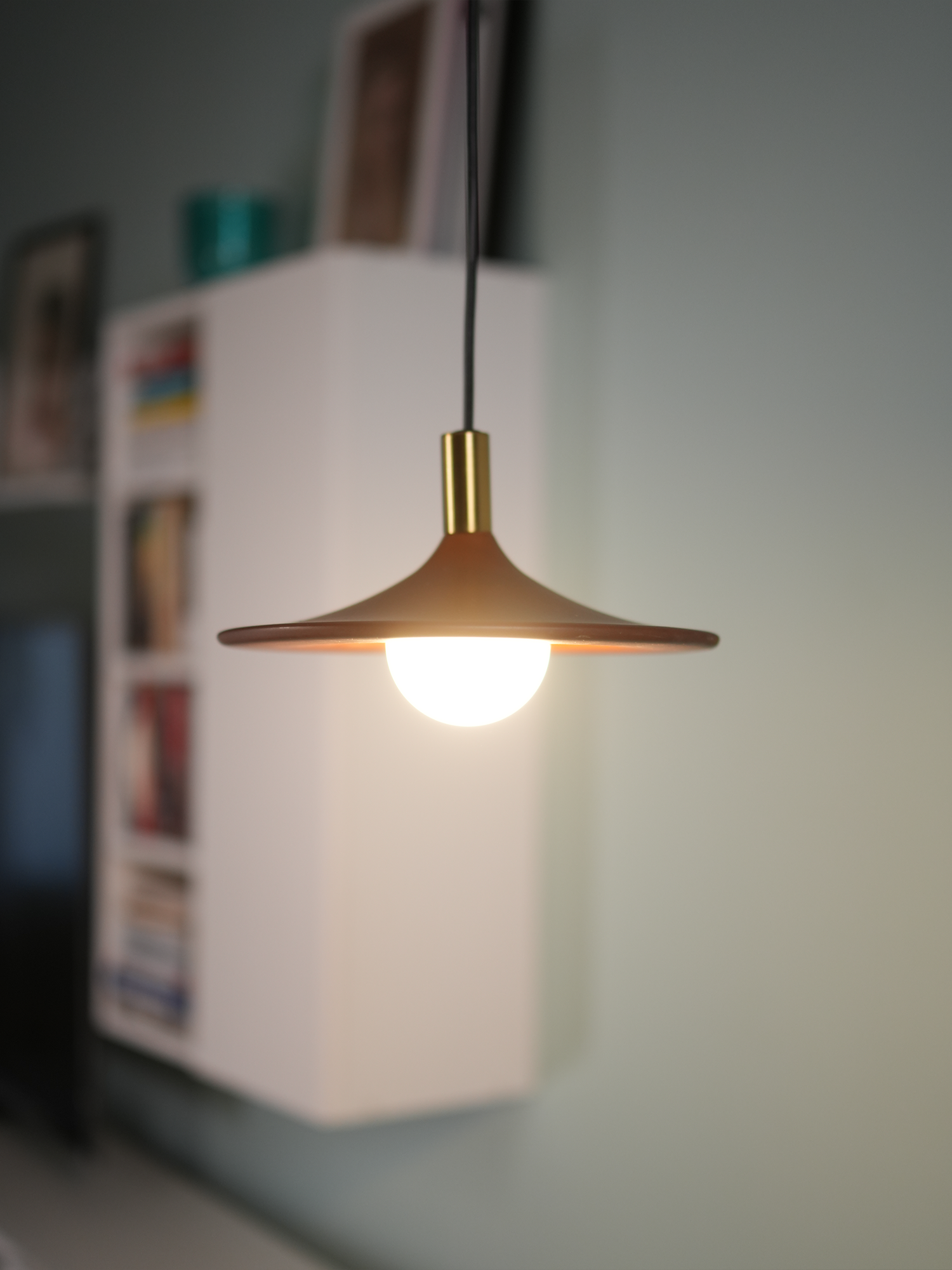 Noir Bloom pendant