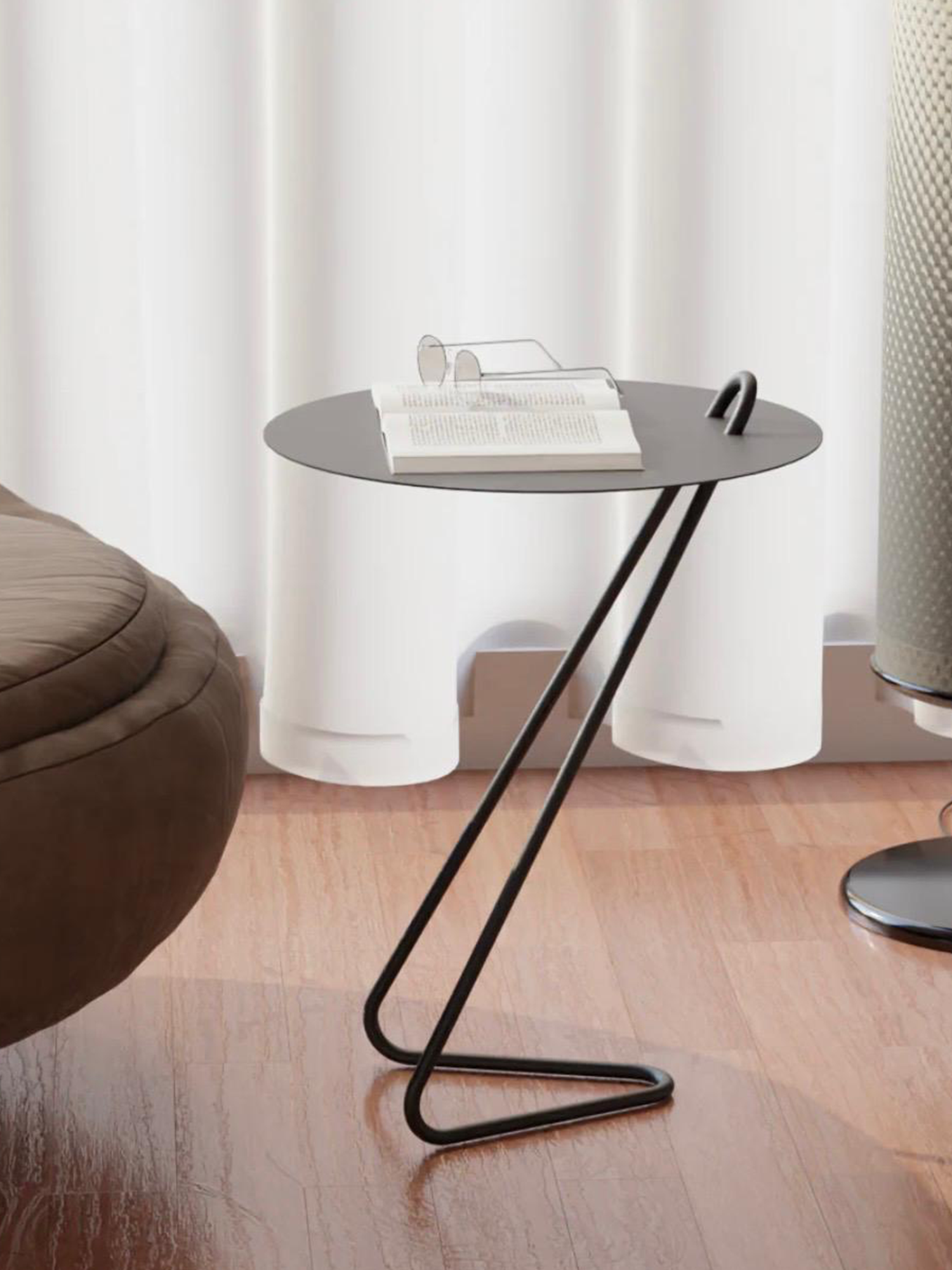 Angolo - Side Table
